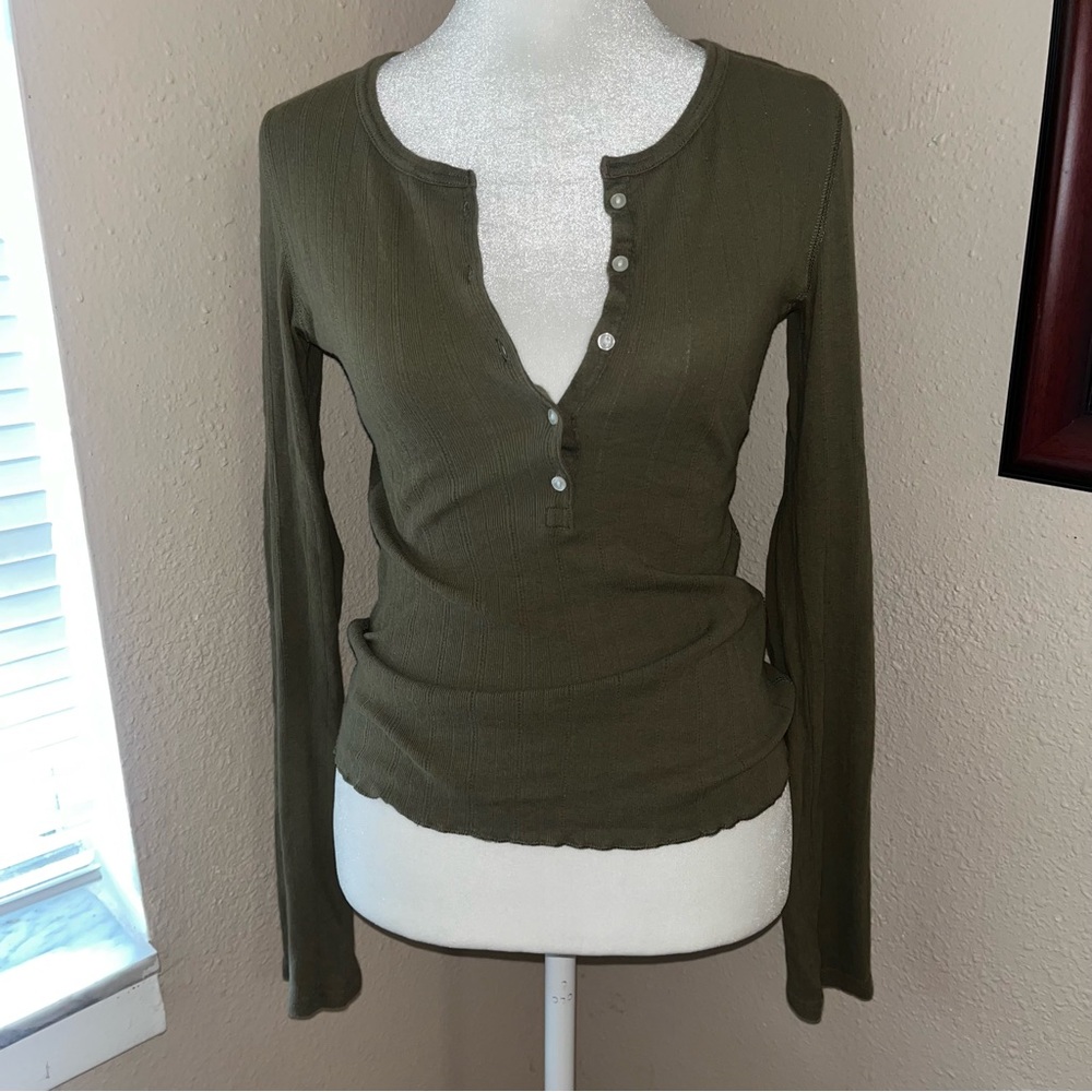 Abercrombie & Fitch Olive Green Button-Up Blouse